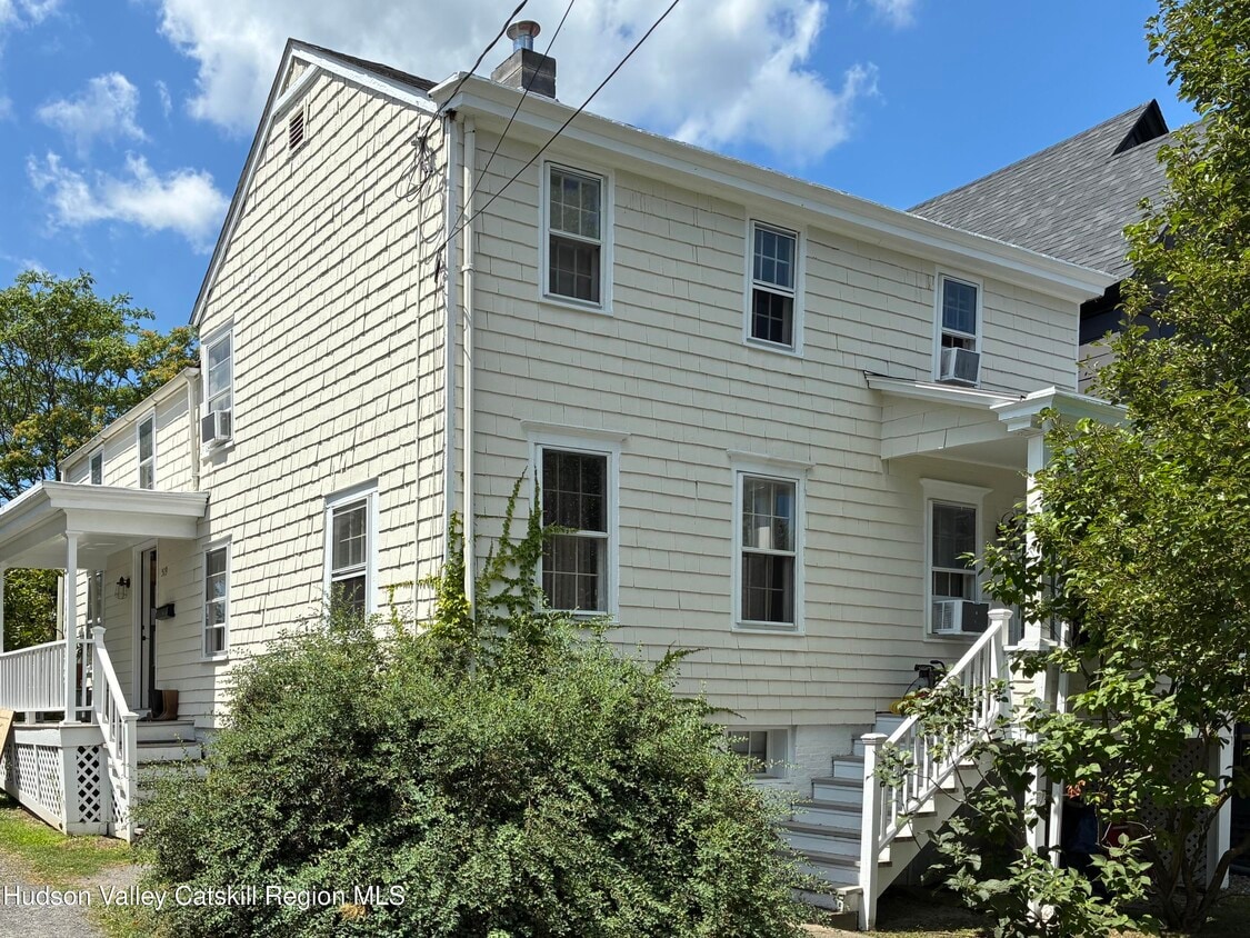 Primary Photo - 519 Prospect St