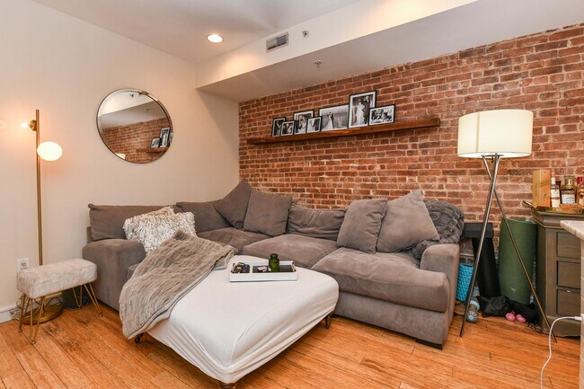 Foto del edificio - 812 Washington St