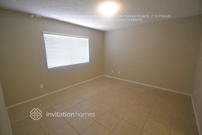 Building Photo - 6839 W Gardenia Ave