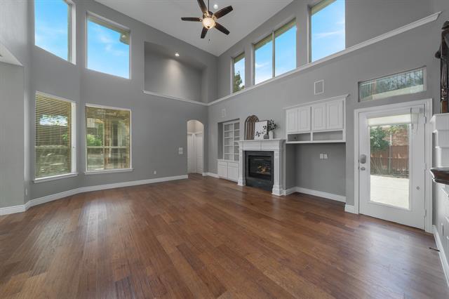 Building Photo - 6909 Ravenwood Dr