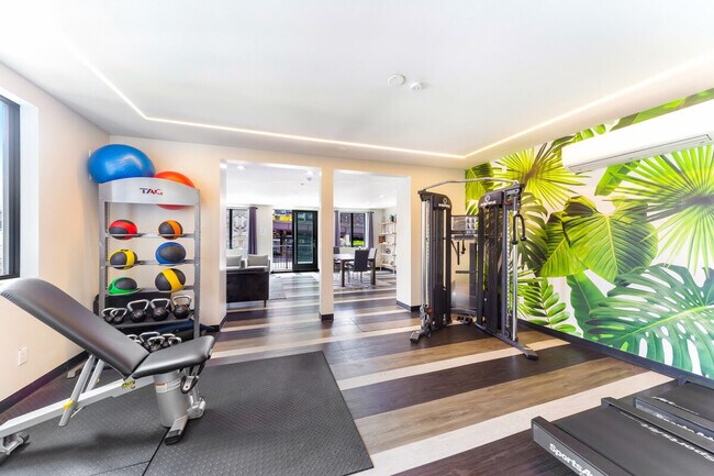 Foto del edificio - 30 NY-25