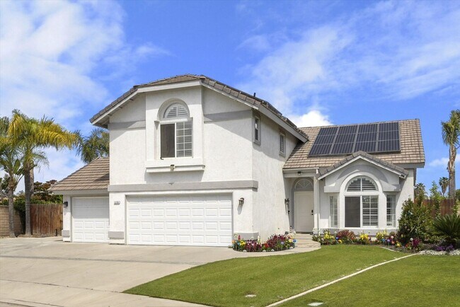 Foto del edificio - Beautiful 3-Bedroom, 3-Bath Home in Riverl...