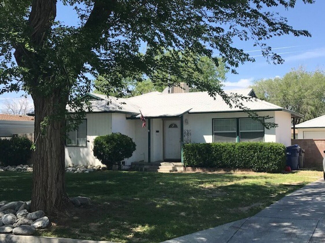 Foto principal - Cute 3 Bedrooms 1 bath Westside home