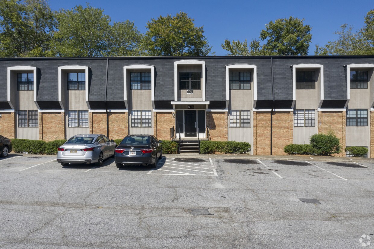 Primary Photo - 375 Winding River Dr Units A-L
