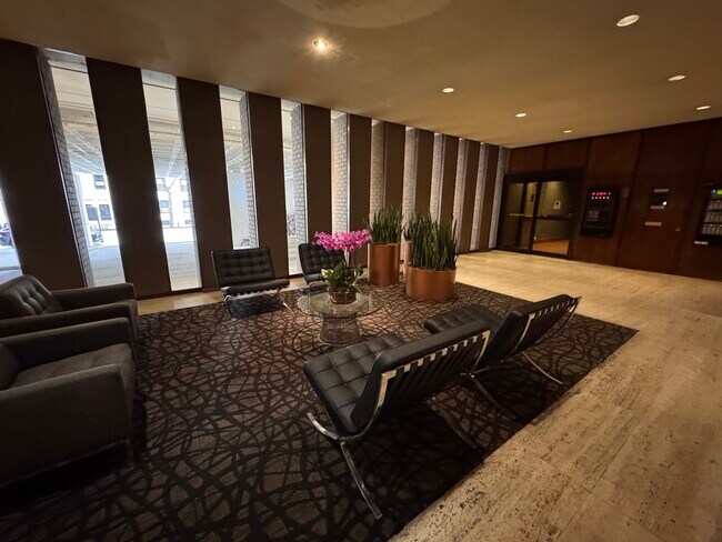 Foto del edificio - 6033 N Sheridan Rd