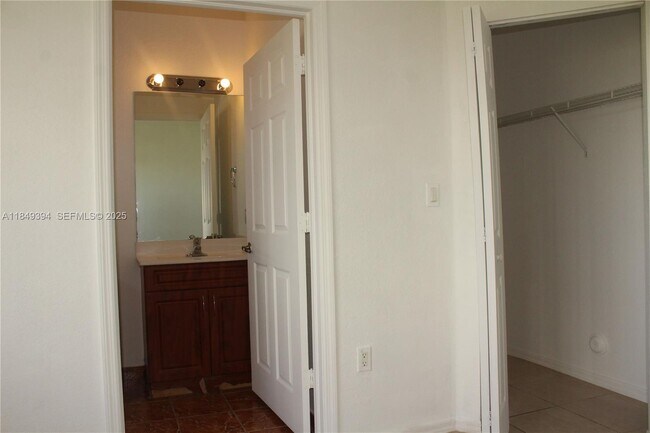 Foto del edificio - 10937 SW 181st Terrace