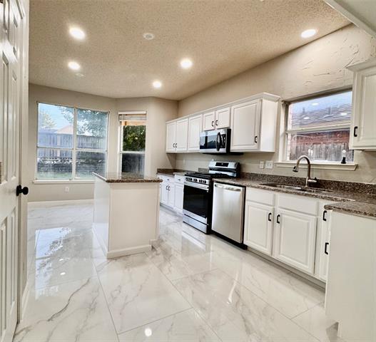 Foto del edificio - 4668 Park Bend Dr