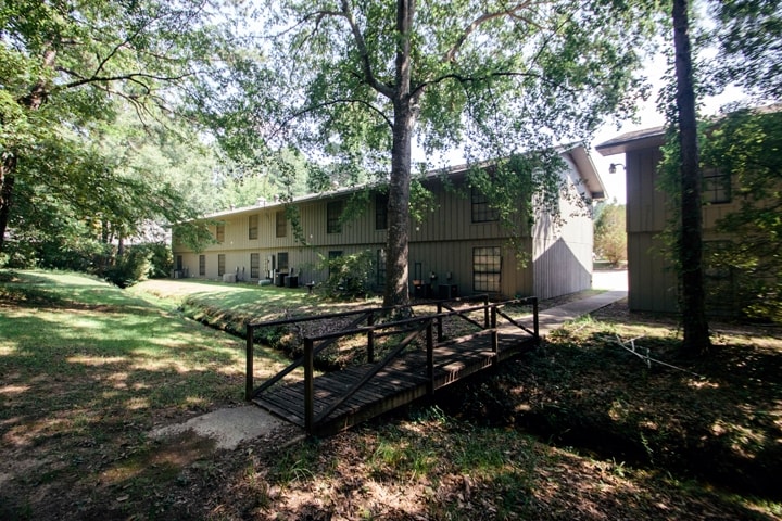 Primary Photo - Lakeland Lane