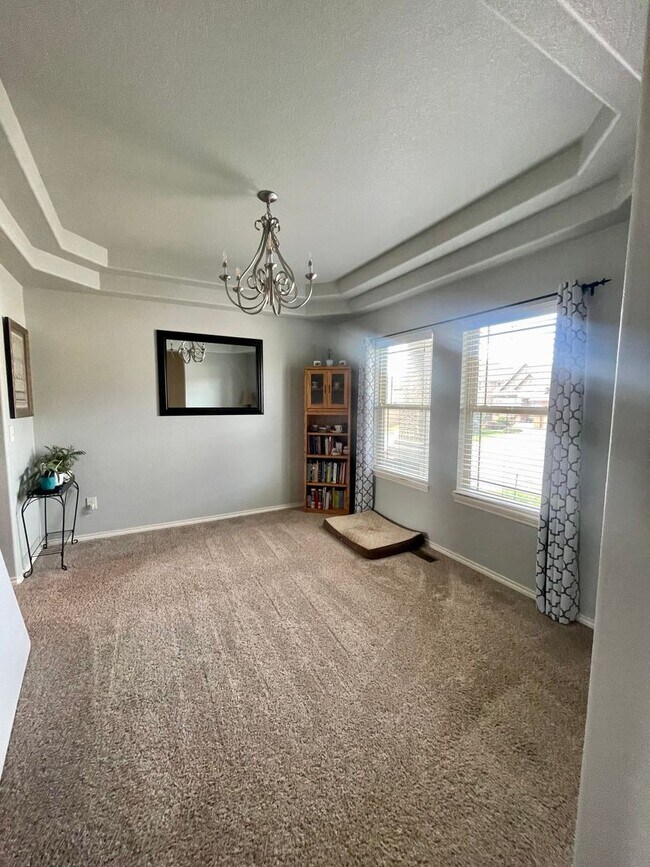 Foto del edificio - Gorgeous 5 Bedroom Cordera Home