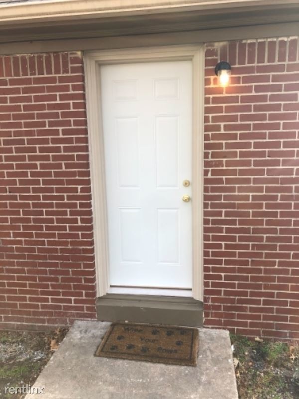 Primary Photo - 1 br, 1 bath Apartment - 2432 E Harry