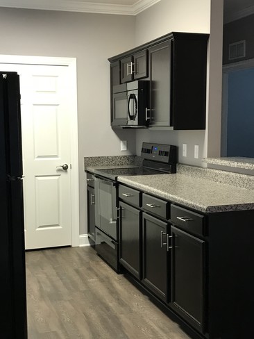 1BR KITCHEN/UTILITY - Stillwater Place Apartments