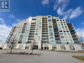 Building Photo - 260 Villagewalk Blvd