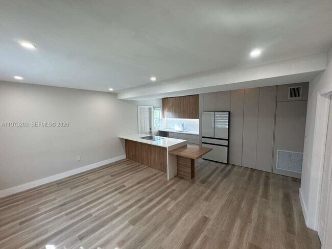 Foto del edificio - 2341 NW 14th St