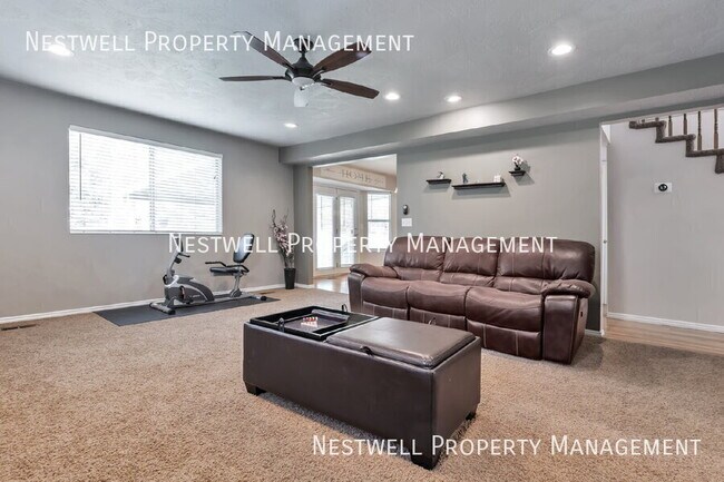 Building Photo - 12122 Hidden Valley Rd