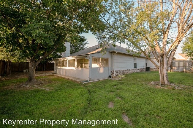 Building Photo - 3 br, 2 bath House - 11706 S Gum Ave