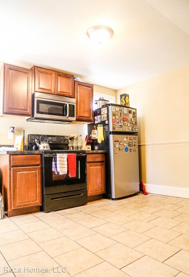 Foto del edificio - 1 br, 1 bath House - 1122 E Walnut Apt
