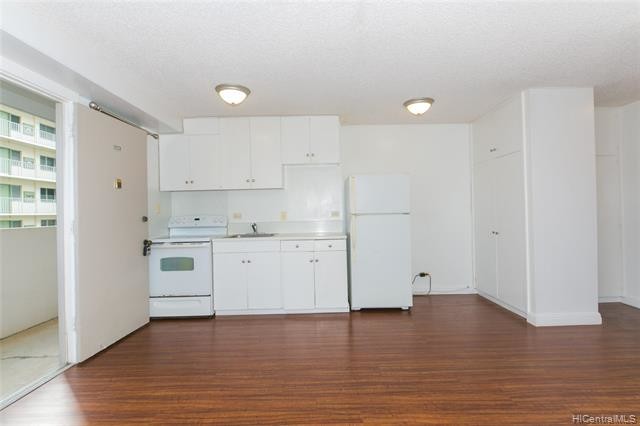 Building Photo - 1628 Keeaumoku St