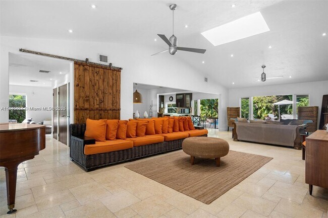 Foto del edificio - 6411 SW 185th Way