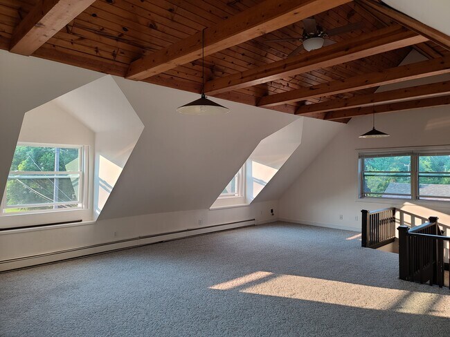 Building Photo - 729 E Gorham St