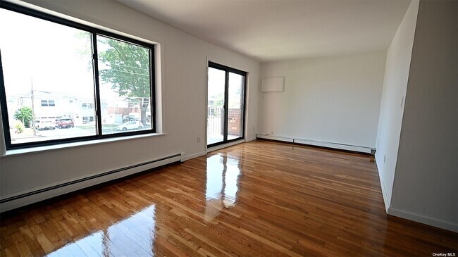 Building Photo - 109-10 Ditmars Blvd