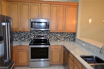 Building Photo - 13215 Silver Thorn Loop