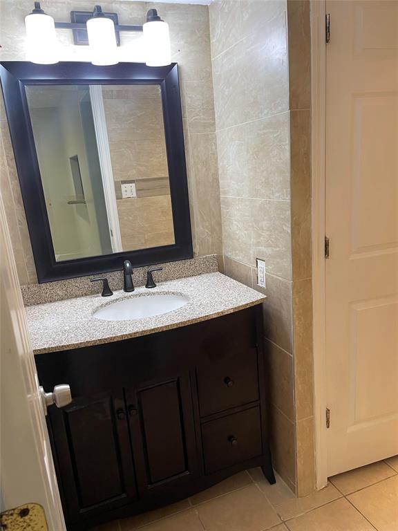 Foto del edificio - 215 Postoffice St