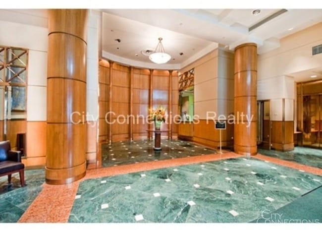 Building Photo - 301 W 57th St
