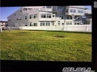 Foto del edificio - 136 Compass Pl
