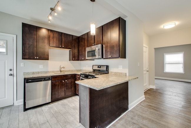 Foto del edificio - 842 E 53rd St