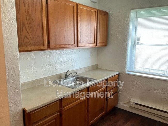 Building Photo - 2909 Chartiers Ave