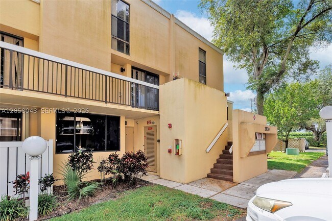Foto del edificio - 2930 SW 87th Terrace