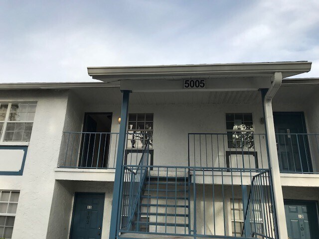 Primary Photo - 5005 Bordeaux Village Pl