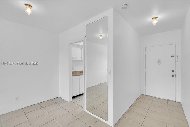 Foto del edificio - 1050 E Sample Rd