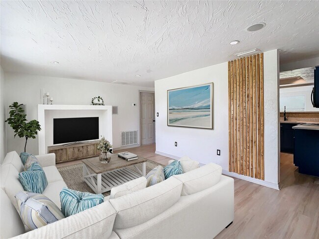 Foto del edificio - 12701 Cornell Ct