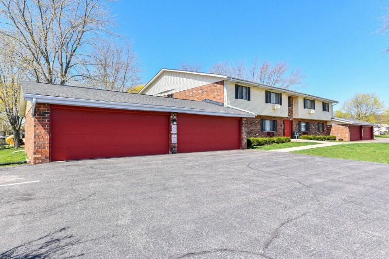 Primary Photo - W151S6979 Cornell Cir