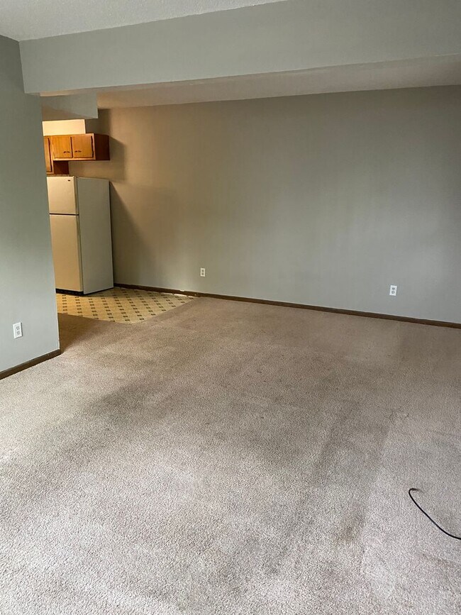 Foto del edificio - 2BR/1BA East Campus - Short Distance to Ca...