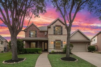 Building Photo - 27910 Wedgeoak Ct
