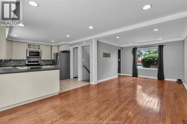 Photo du bâtiment - 10700 Atwater Crescent