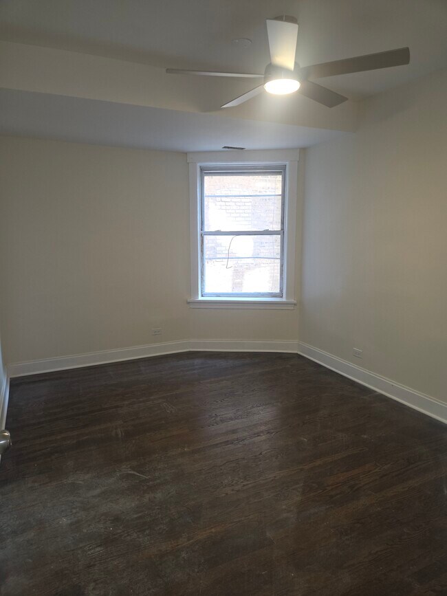 Foto del edificio - 4650 N Paulina St