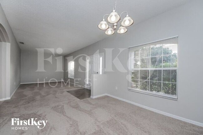 Building Photo - 4423 Ponds Dr