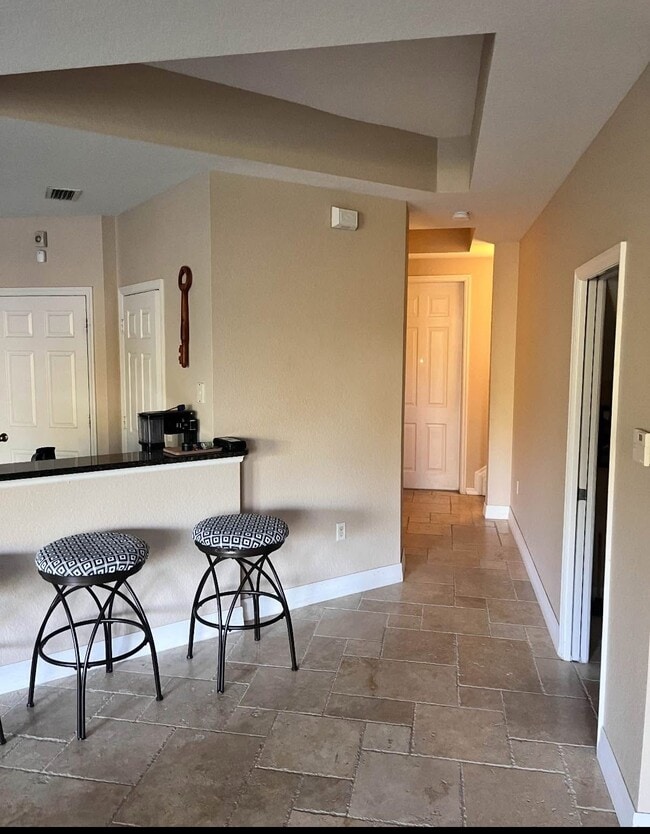 Building Photo - 16082 Via Solera Cir