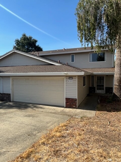 Foto del edificio - 6120 Merrywood Dr