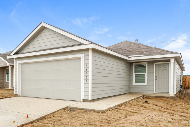 Building Photo - 14707 Greenfield Ml