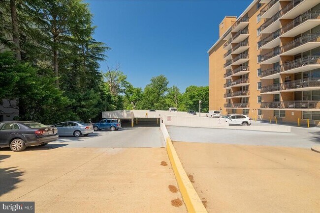 Foto del edificio - 2030 N Adams St