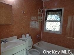 Foto del edificio - 209-46-209-46 46th Rd