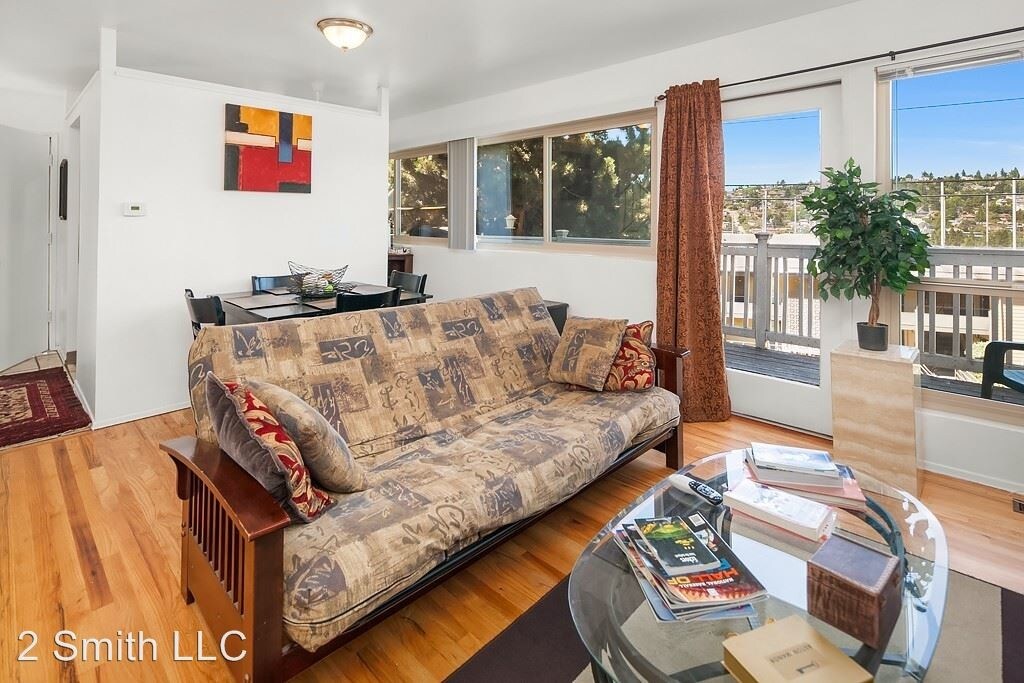 Foto principal - 2650 14th Ave W