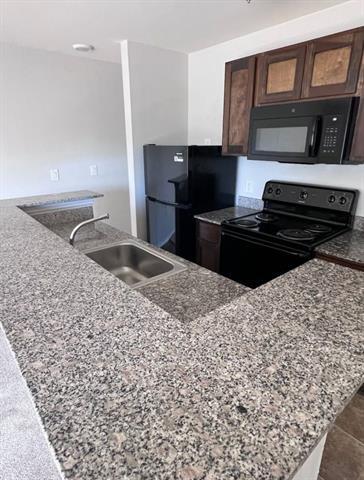 Foto del edificio - 9837 Walnut St