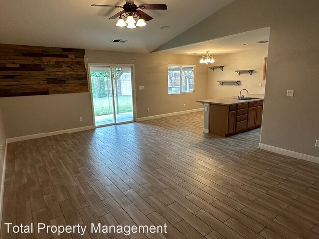 Building Photo - 3 br, 2 bath House - 2635 W Sedona Ave