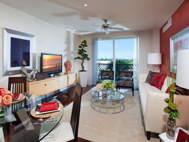 Building Photo - 111 E Sunrise Blvd