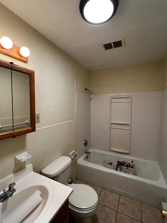 Foto del edificio - Garden Gates Apartments